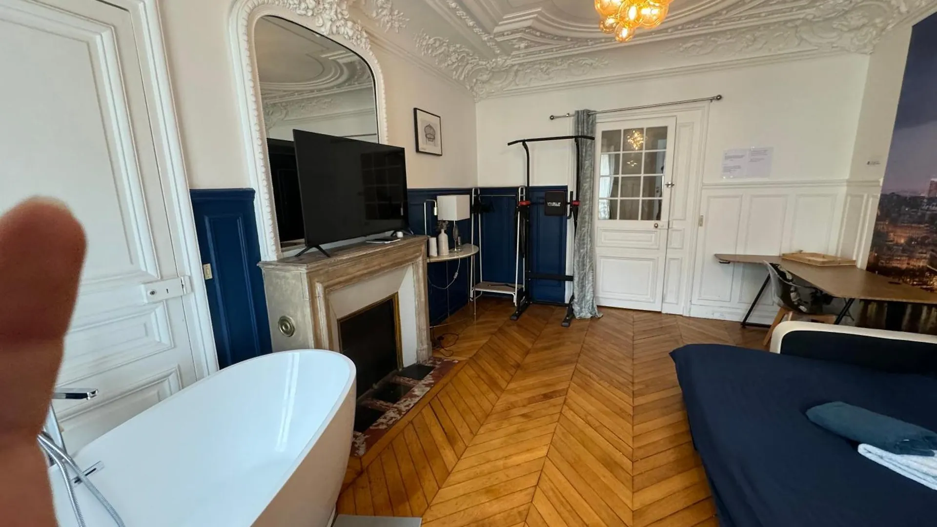Apartman Beautiful Nearby Champs Elysees
